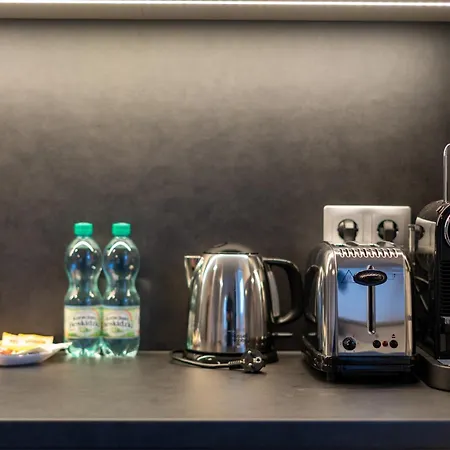 Deluxe Cannes 51 By Bookinghost